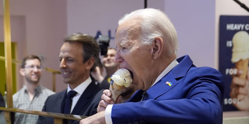 Americký prezident Joe Biden na návštěvě newyorského zmrzlinářství