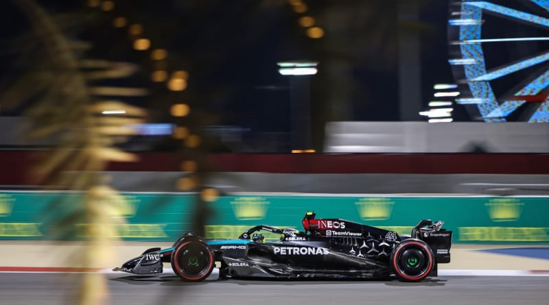 Kvalifikaci na úvodní Velkou cenu Bahrajnu F1 