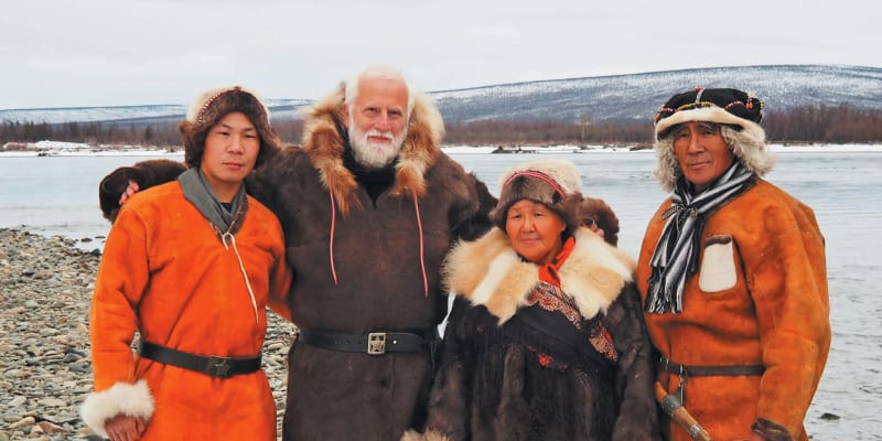 S domorodci v Kepervejem, Čukotka, září 2016