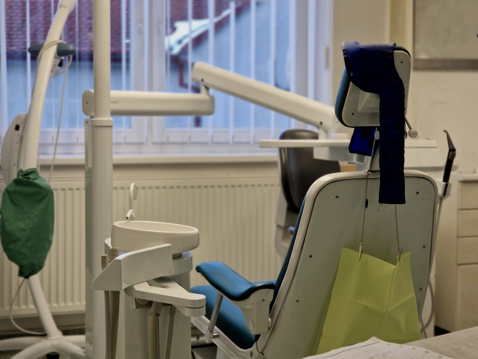 Češi jsou podle stomatologa Radoslava Laciny v přístupu k zubní hygieně spíše laxní. 