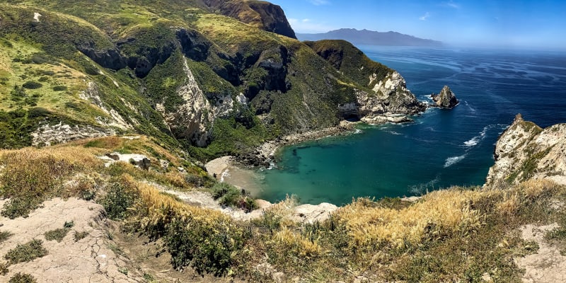 Národní park Channel Islands se rozkládá na pěti ostrovech a okolním oceánu.