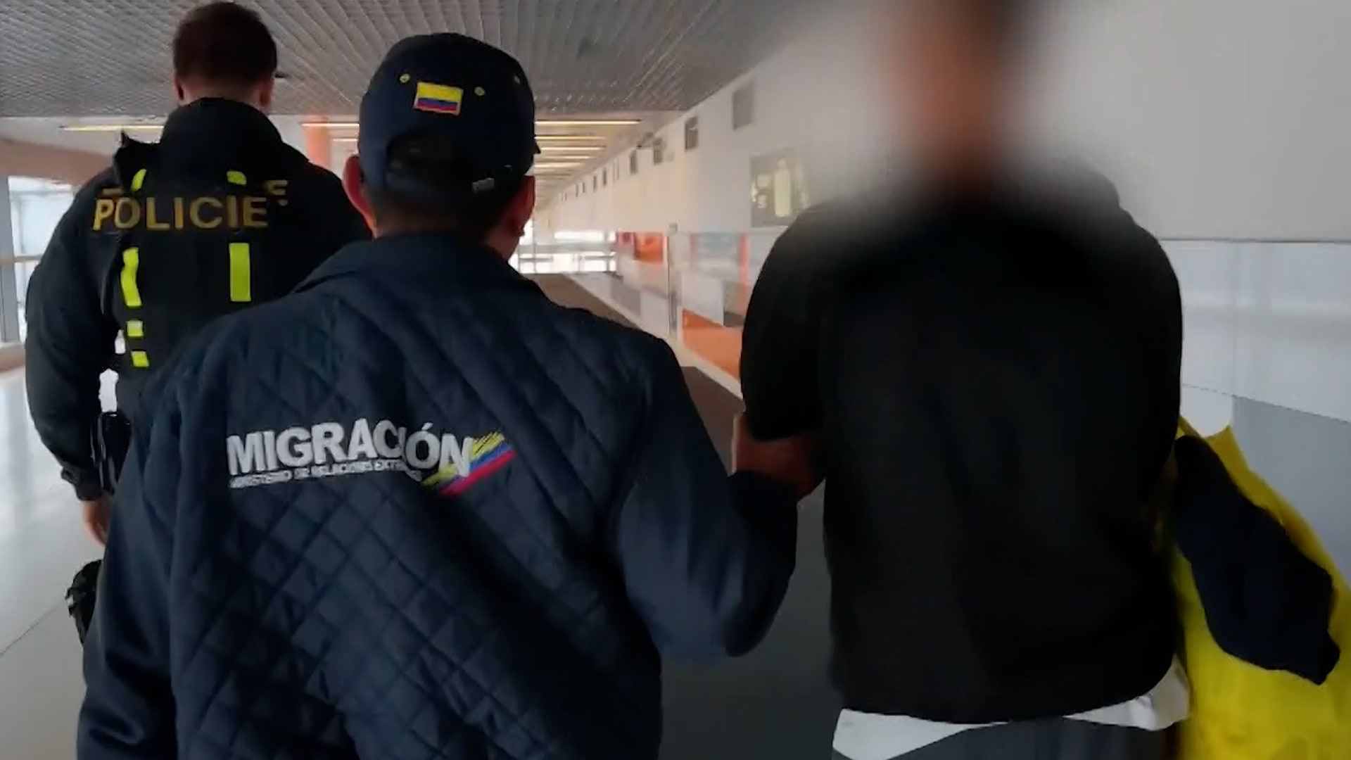 Policie v Kolumbii zadržela muže, který emailem posílal výhružky. 