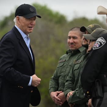 Americký prezident Joe Biden navštívil 29. února hraniční město Brownsville a místní hraniční stráž.