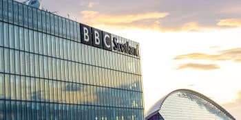 Zemřel oblíbený moderátor BBC Nick Sheridan. Ve věku pouhých 32 let podlehl krátké nemoci