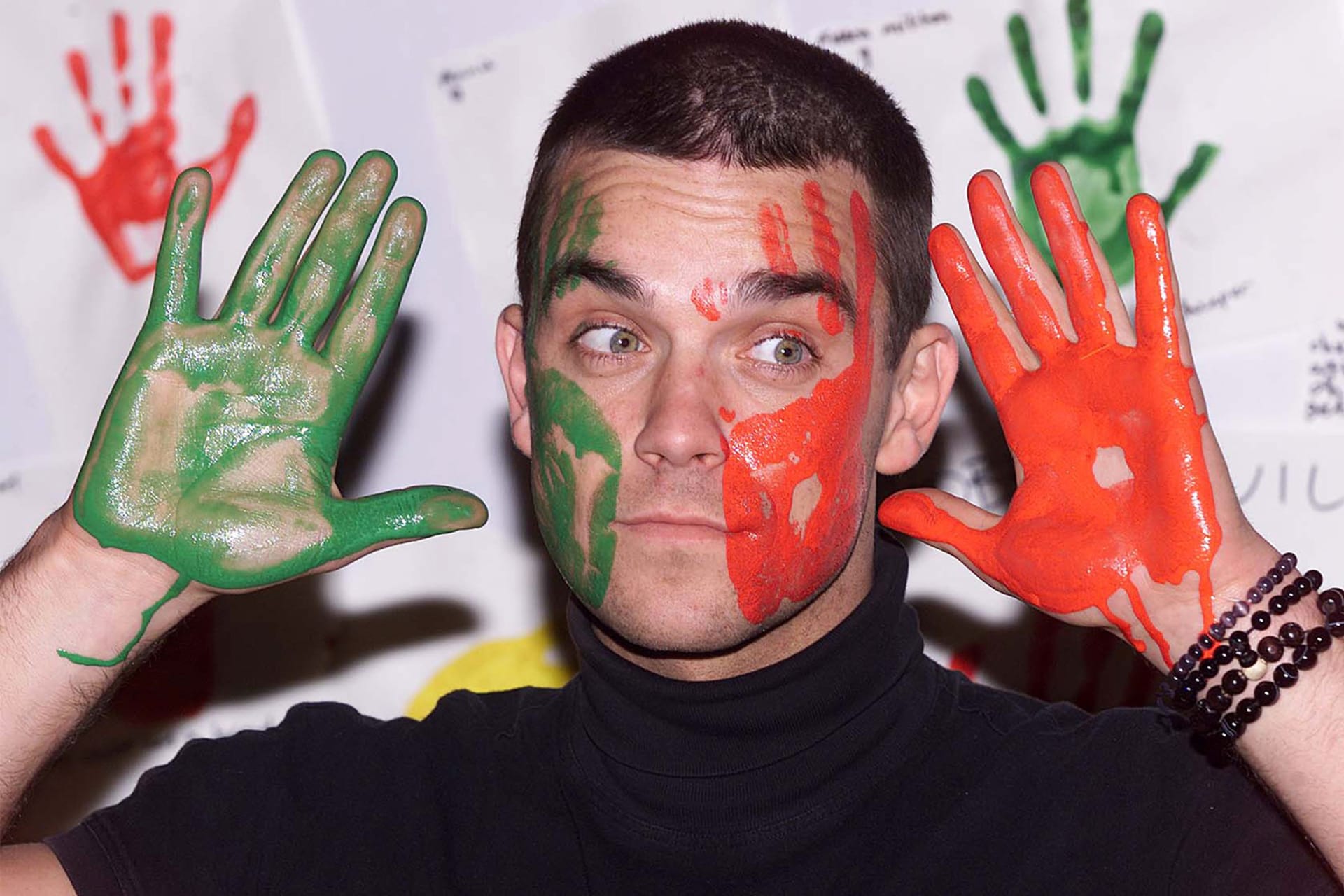 Robbiemu Williamsovi se dostane pocty v podobě čtyřdílného seriálu.