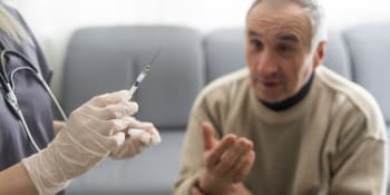 Muž se nechal 217krát očkovat proti covidu. Vědci řekli, co to s ním udělalo