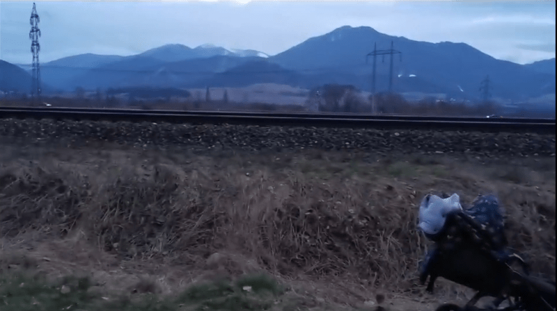 Ženu s malým dítětem na Slovensku srazil vlak, oba zemřeli