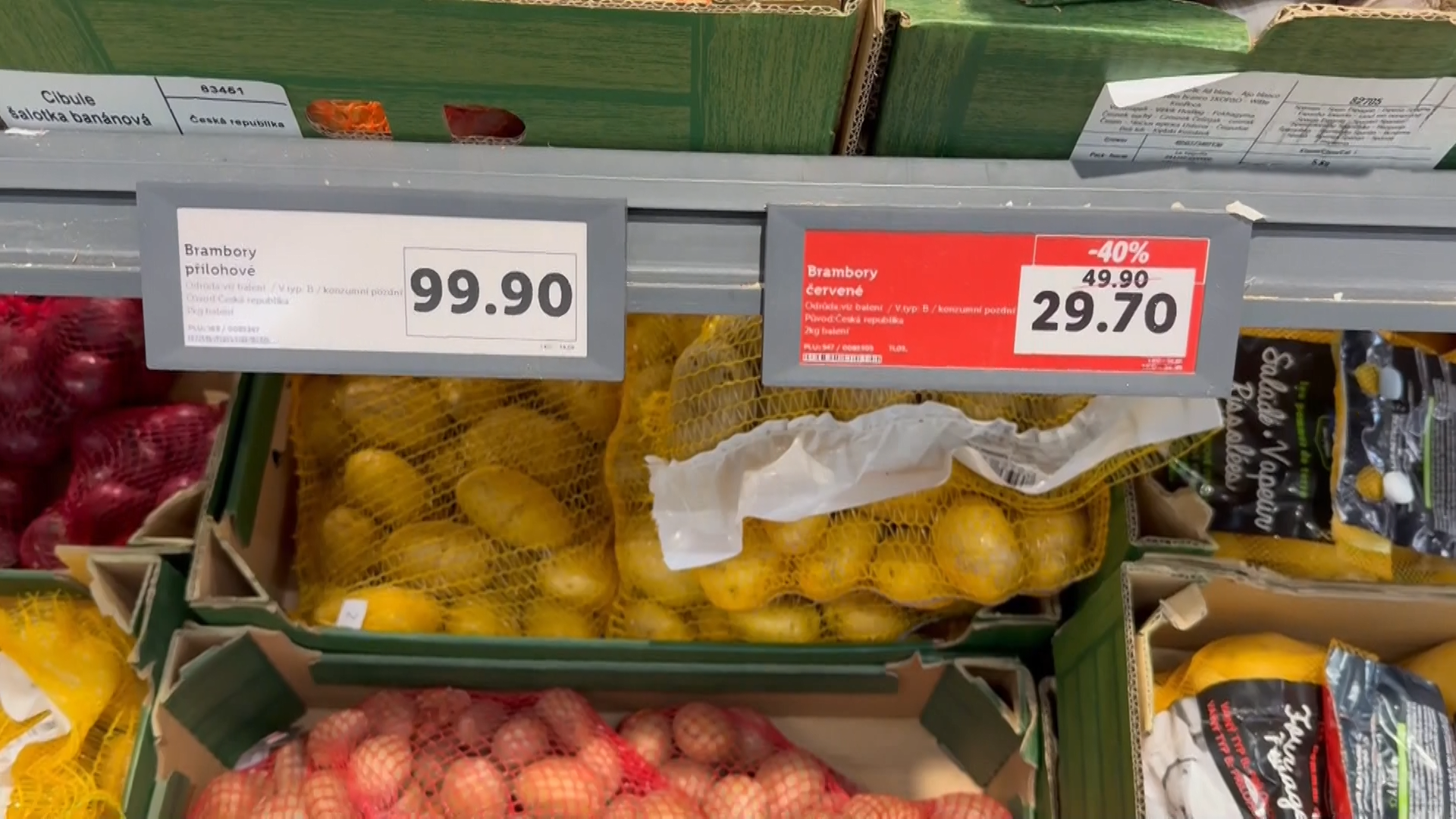 Brambory jsou v Česku drahou komoditou.