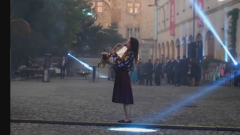 Saxofonistka Kateřina Janečková si plní sny.