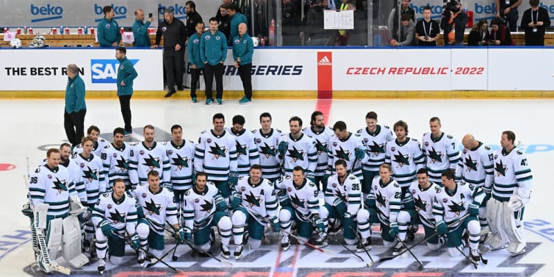 Utkání hokejové NHL v Praze v roce 2022.