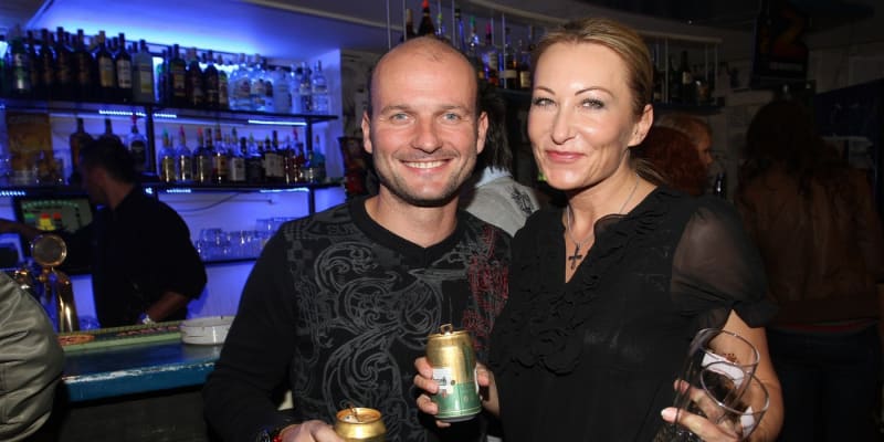 Moderátor, herec a hudebník Dalibor Gondík se může pochlubit skutečně šťastným manželstvím.