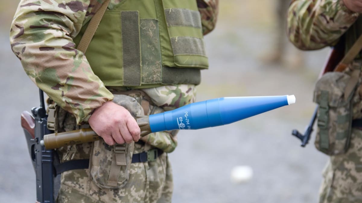 Ukrajinské ozbrojené síly brzy začnou dostávat munici nakoupenou skrze českou iniciativu (ilustrační foto).