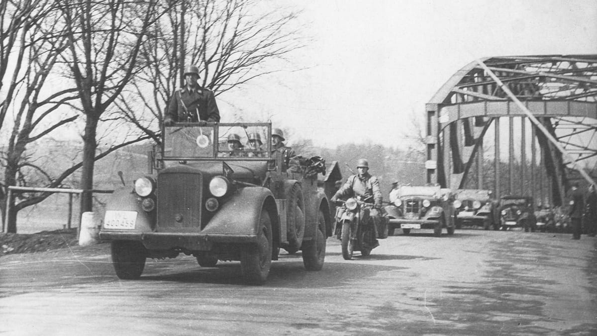 Předčasná okupace Ostravy německou armádou 14. března 1939 kolem páté hodiny odpoledne. Vojska překračují německou hranici na řece Odře, mezi obcí Petřkovice a ostravským Přívozem.