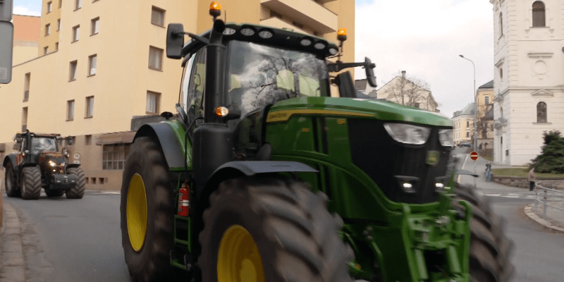 Na protest zemědělců do Jablonce nad Nisou přijelo jen dvanáct farmářů. 