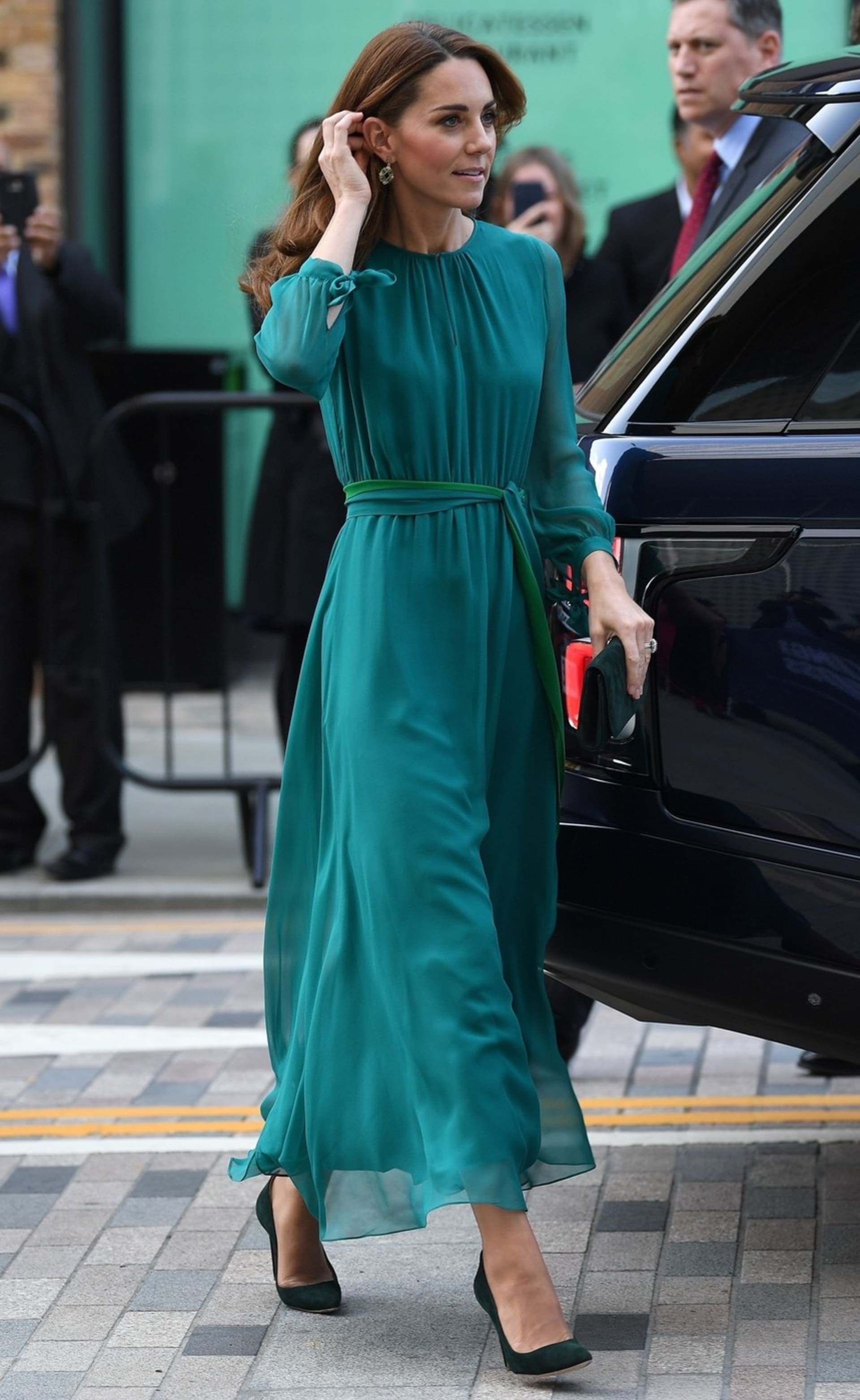 Kate Middleton se zotavuje z operace.