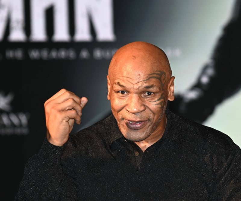 Mike Tyson se v 58 letech znovu postaví do ringu.