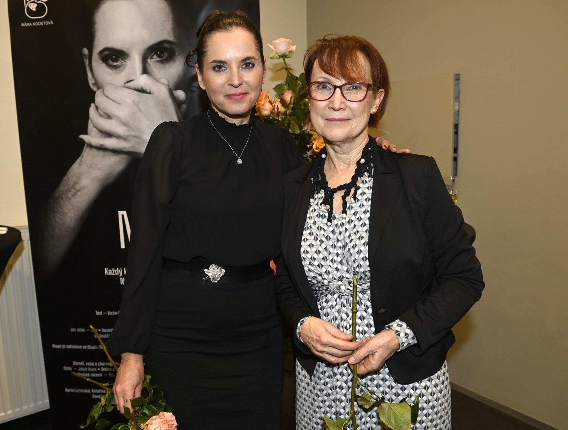 Milena Steinmasslová s Barborou Kodetovou 