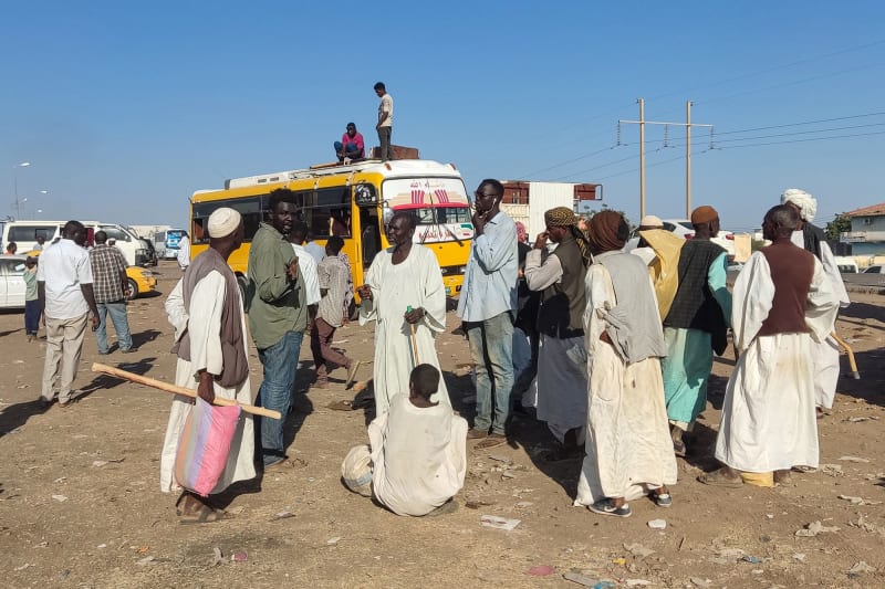 Súdán sužuje násilí, hlad a nedostatek léků.