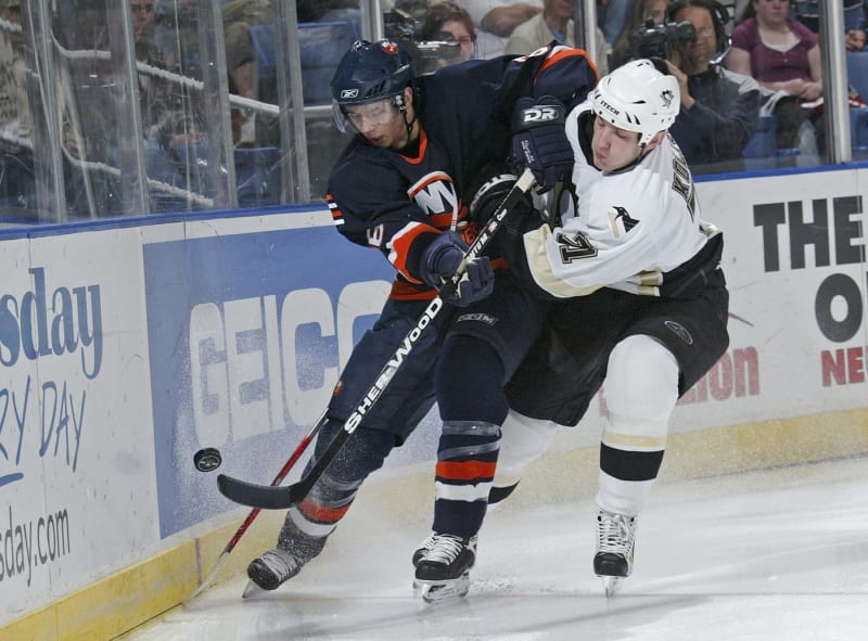 Konstantin Kolcov v dresu Pittsburgh Penguins