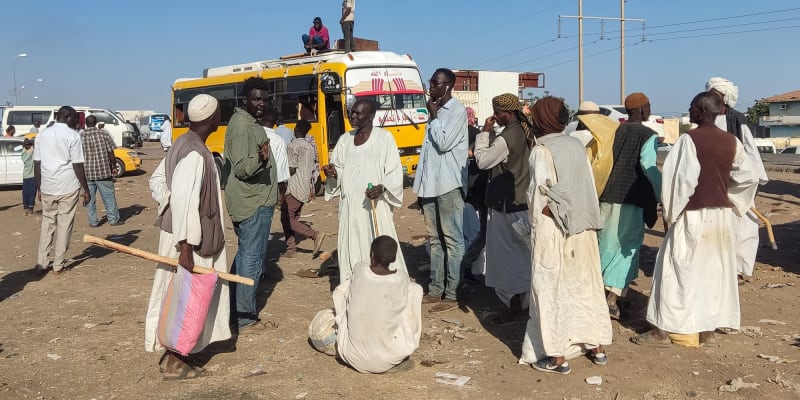 Súdán sužuje násilí, hlad a nedostatek léků.