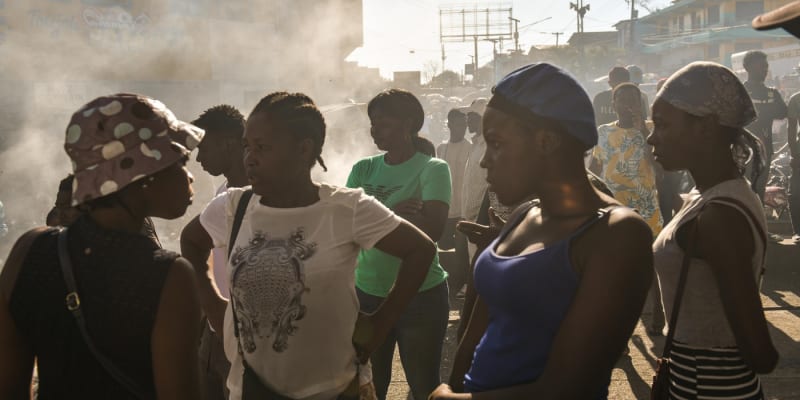 V ulicích haitského města Port-au-Prince stále vládne chaos (18. 3. 2024).