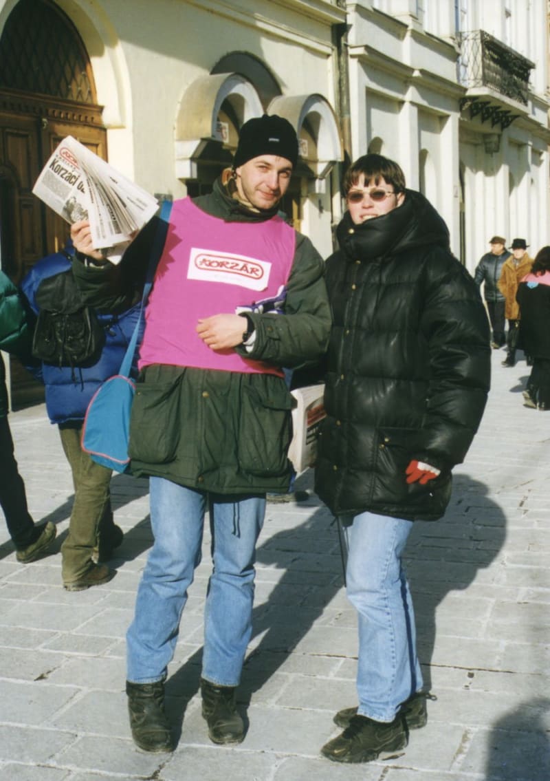 Deník Korzár vyšel poprvé v roce 1998, měl na trhu nahradit deník Korzo.