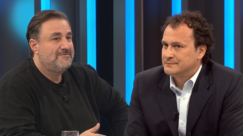Politické marketér Petros Michopulos a šéfredaktor Echo24 Dalibor Balšínek