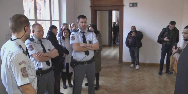 Soud se zabývá případem zabití Roma v Brně.
