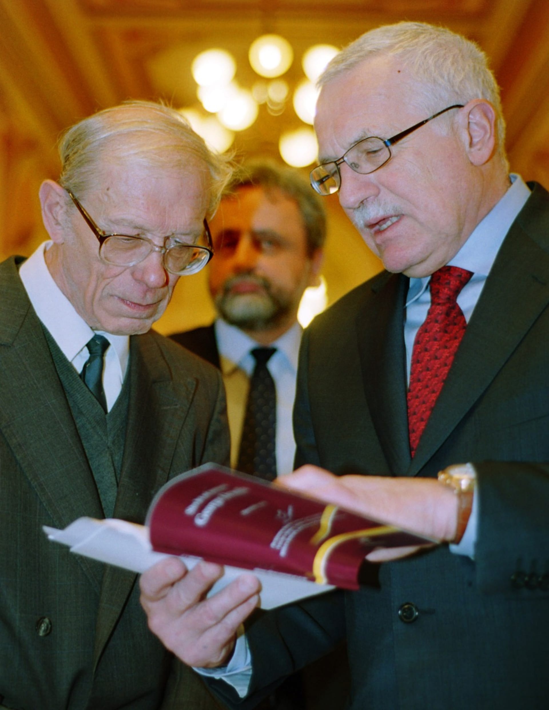 Ve věku 96 let zemřel významný historik filozofie Milan Sobotka (na fotografii vlevo).