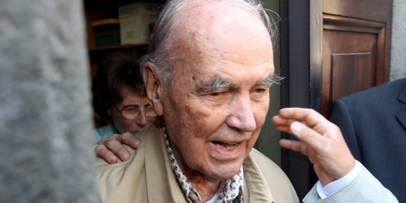 Erich Priebke, vykonavatel masakru, byl dlouho po válce objeven v Argentině