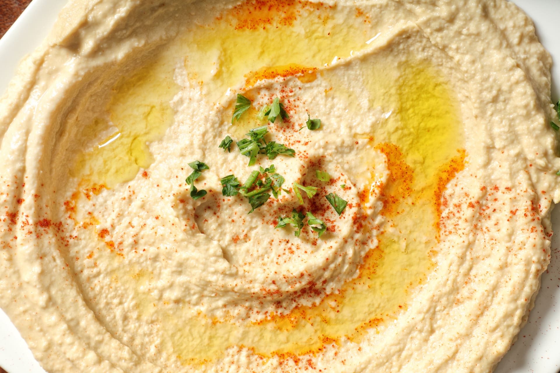 Hummus se vyrábí z luštěniny, které se také přezdívá římský hrách.