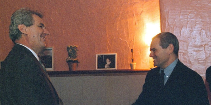 Milan Kňažko na snímku s Milošem Zemanem. 