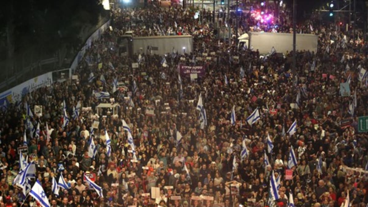 Tisíce Izraelců demonstrovaly proti vládě (30. 03. 2024)