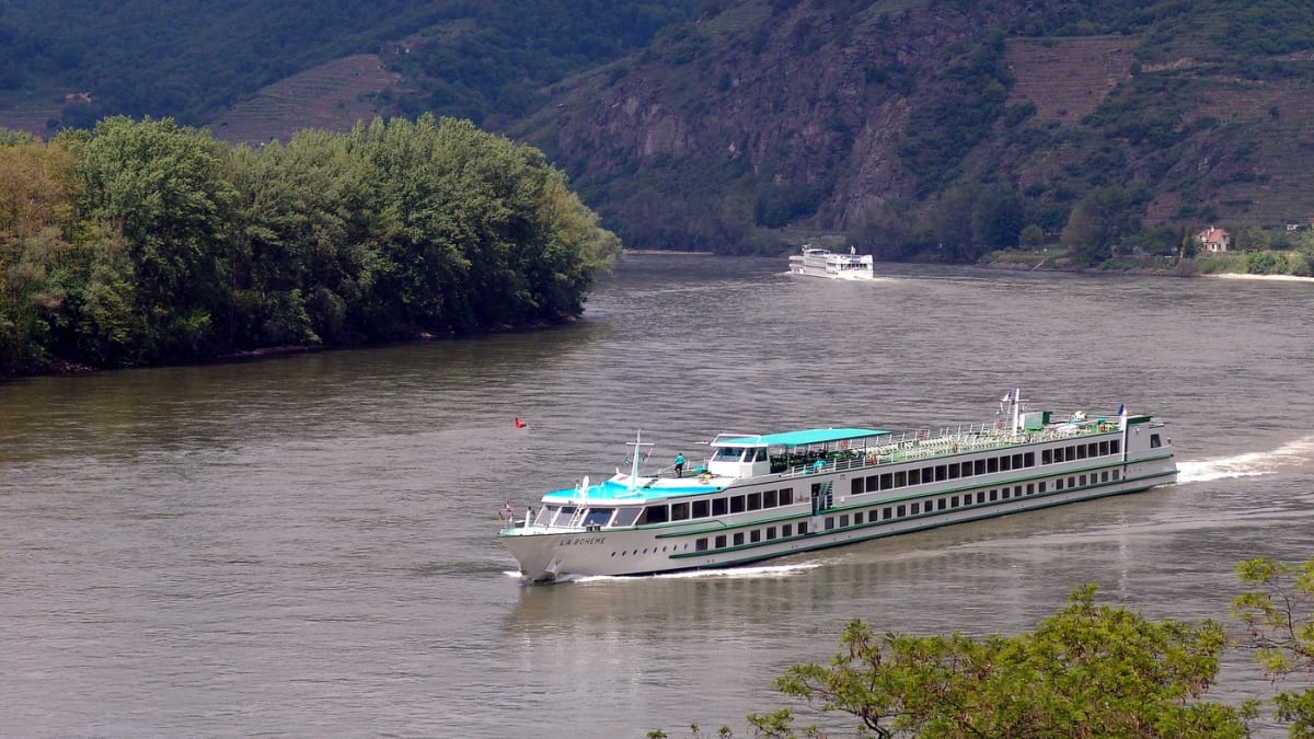 Výletní loď na Dunaji (ilustrační foto)