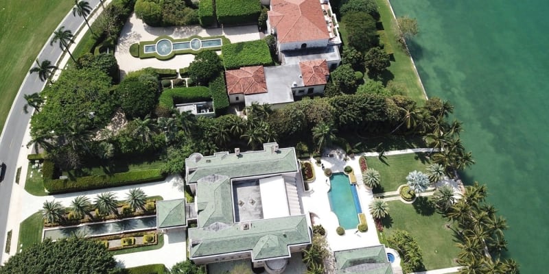 Jeden z nejbohatších lidí světa Jeff Bezos má své obří sídlo vybudováno nedaleko Miami.