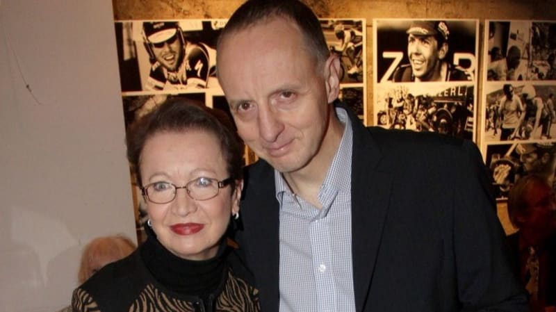 Hana Maciuchová se synem herce Jiřího Adamíry, který byl její životní láskou. 