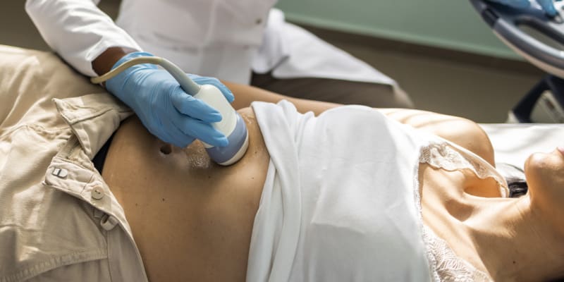 Krom krevních testů lze stav jater zjistit i pomocí ultrazvuku.