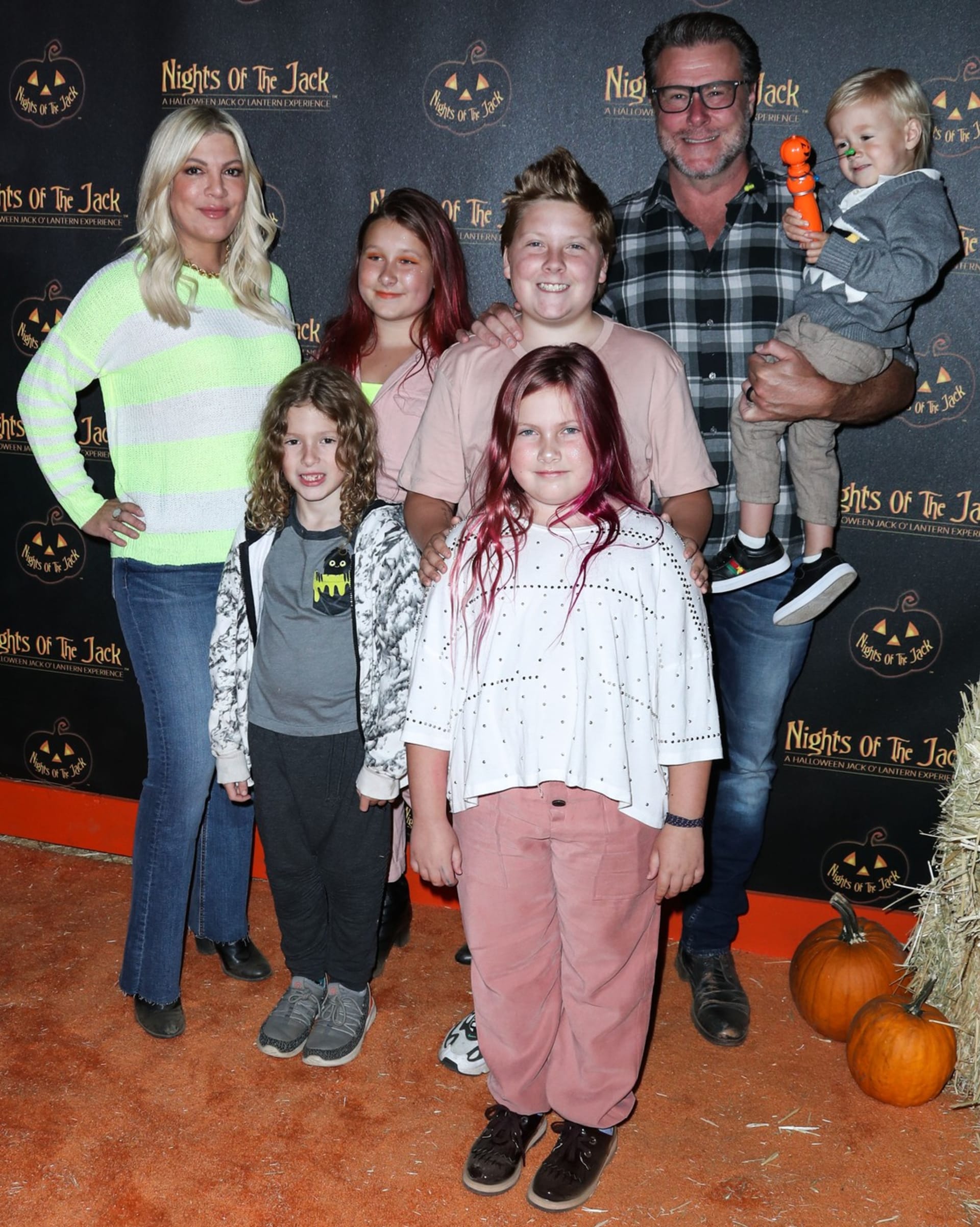 Tori Spelling s manželem a dětmi