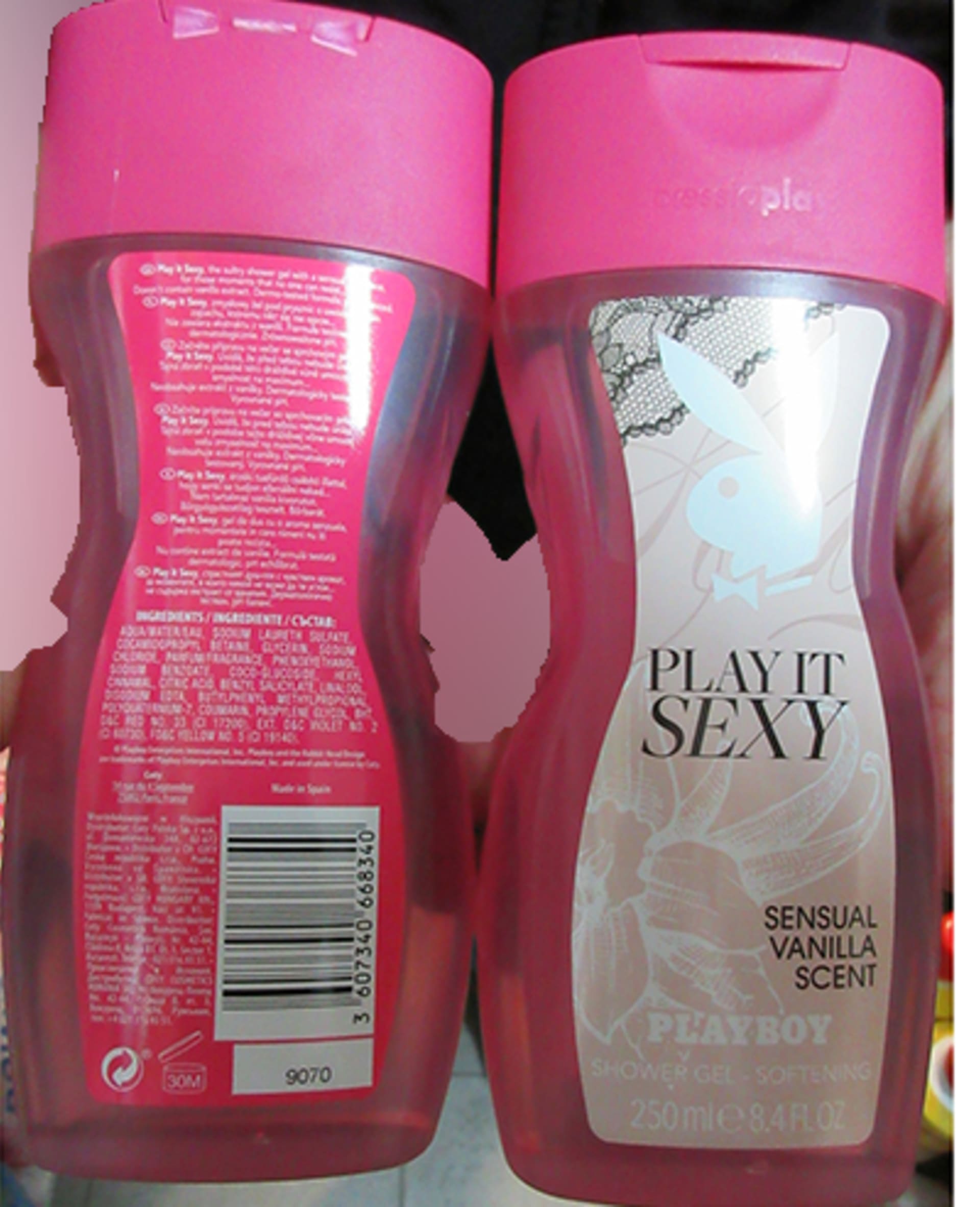 Látka je také ve sprchovém gelu Playboy Play It Sexy s čárovým kódem 3607340668340, který je původem ze Španělska.