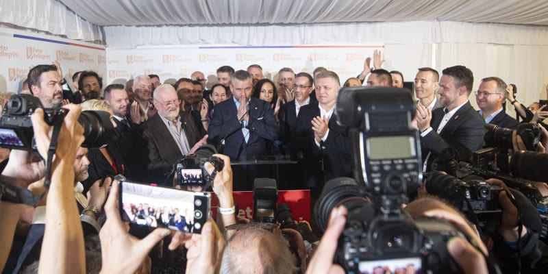 Nový slovenský prezident Peter Pellegrini po tiskové konferenci
