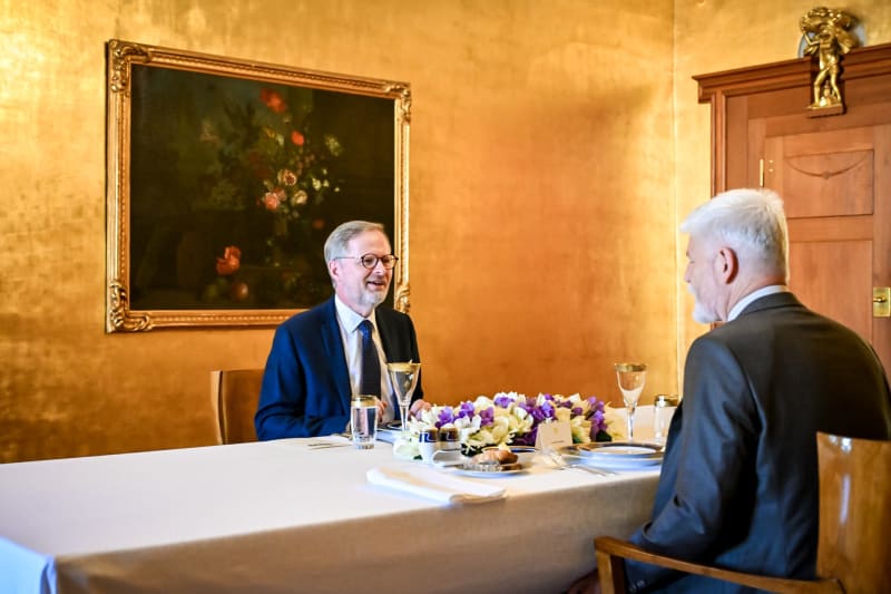 Premiér Petr Fiala na jednání s prezidentem Petrem Pavlem