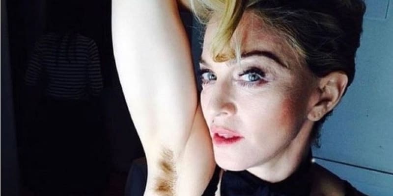 Madonna hrdě odhodila žiletku už před pár lety.