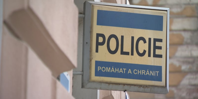 Pražští policisté se kvůli sporu s vedením o vyplácení pohotovostí obrátili na soud.