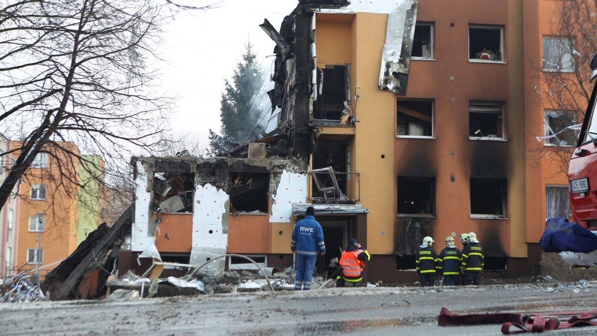 Jeden člověk zahynul 17. února při výbuchu plynu v panelovém domě ve Frenštátě pod Radhoštěm.