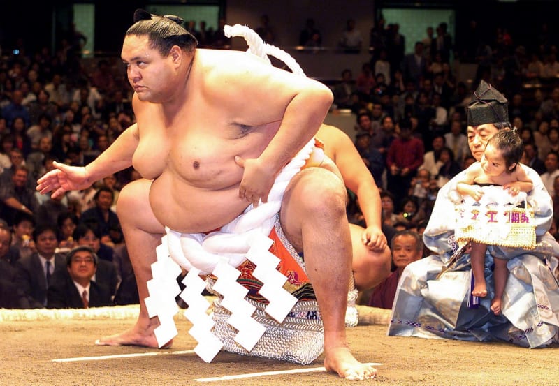 Ve věku 54 let zemřel sumó zápasník Akebono Taró.