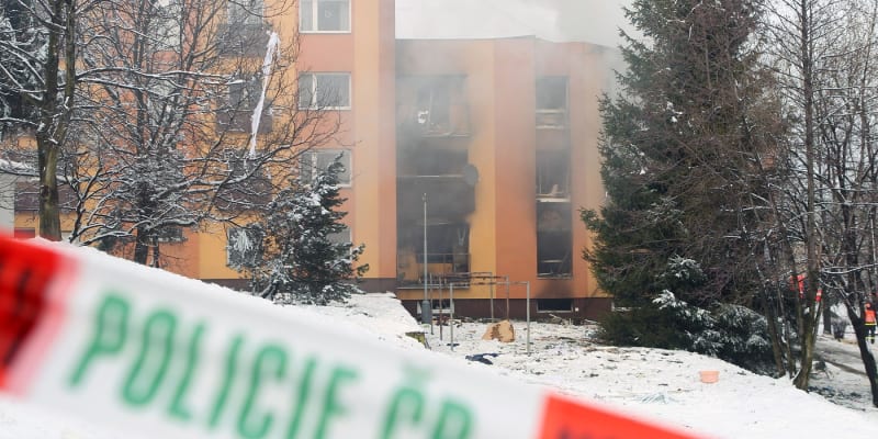 Jeden člověk zahynul 17. února při výbuchu plynu v panelovém domě ve Frenštátě pod Radhoštěm.