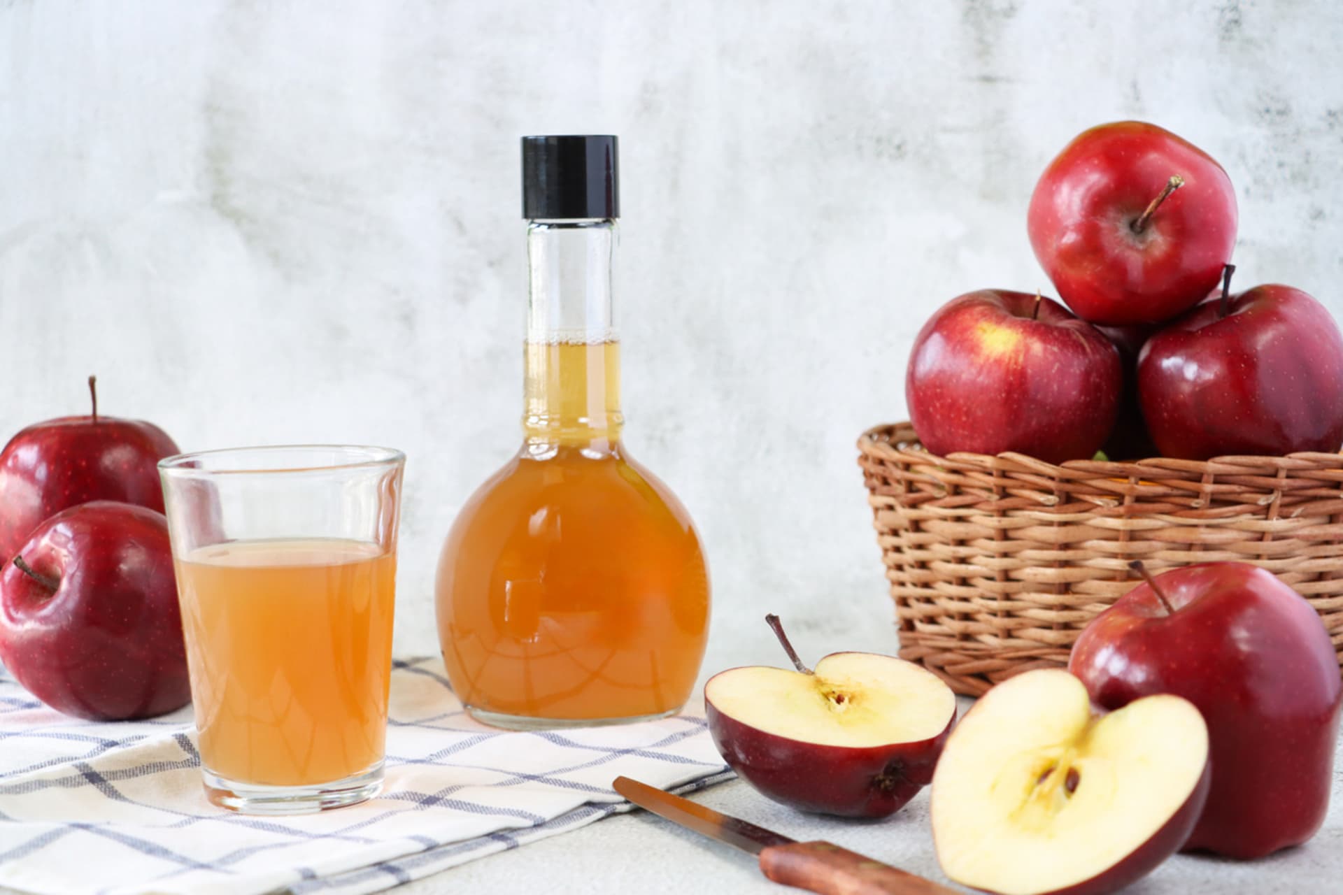 Jablečný ocet skvěle chutná a má i zdravotní benefity