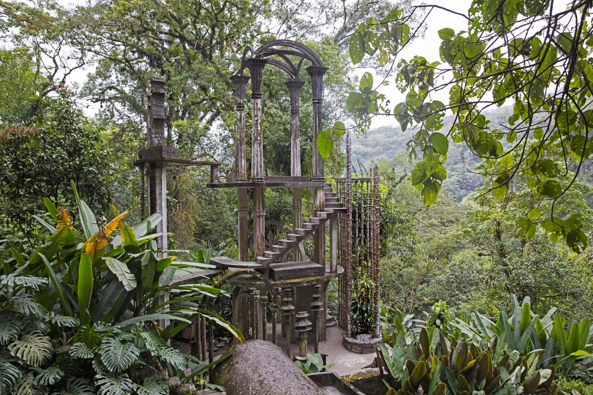 Las Pozas je surrealistická zahrada ukrytá v džungli v mexickém městě Xilitla.