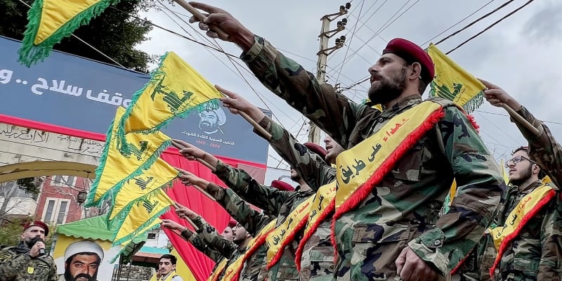 Bojovníci Hizballáhu, radikálního islámského hnutí z Libanonu