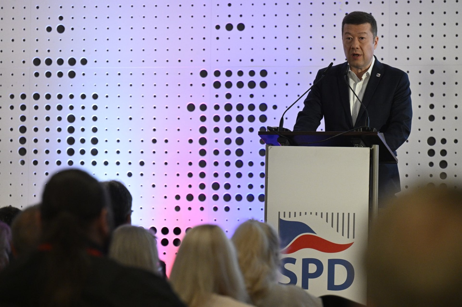 Předseda SPD Tomio Okamura na celostátní konferenci hnutí